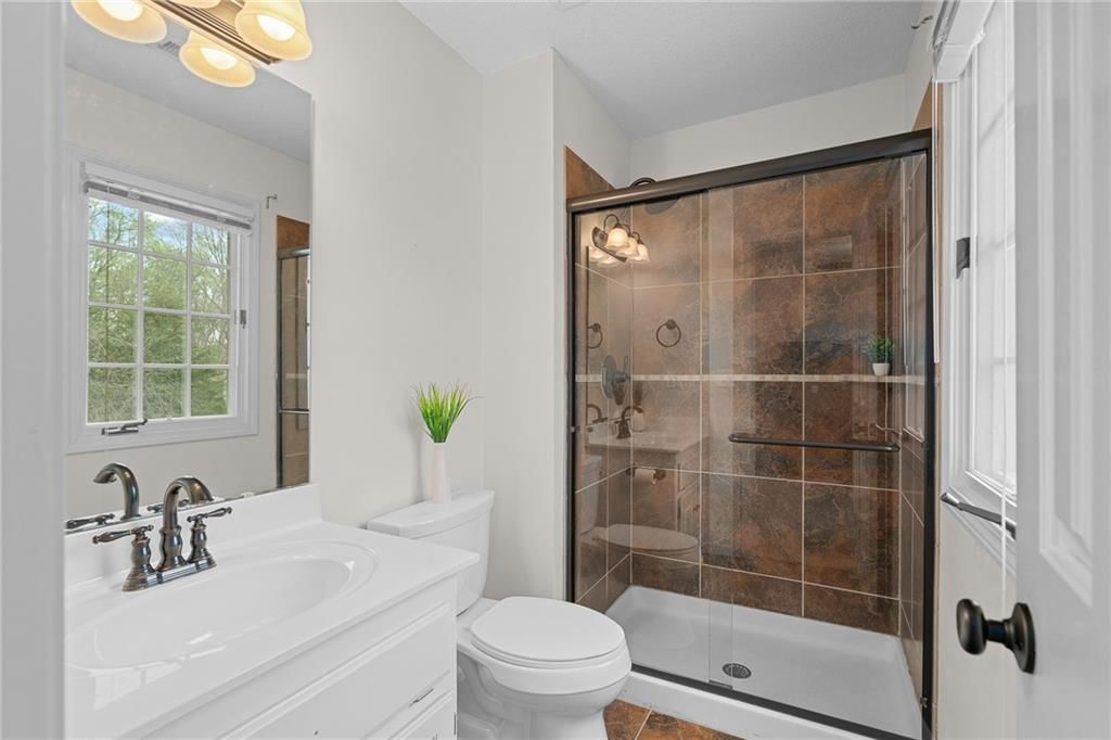 8512 N Oregon Avenue — photo 43
