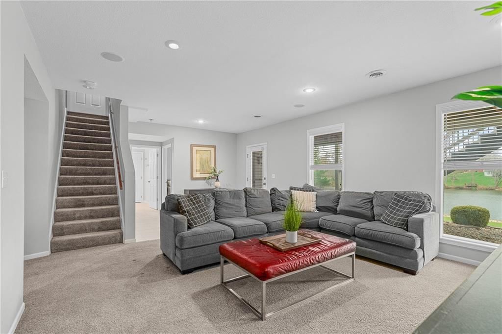 8512 N Oregon Avenue — photo 44