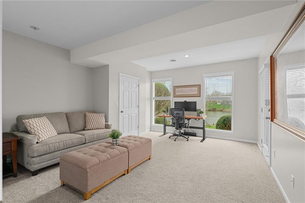 8512 N Oregon Avenue — photo 48