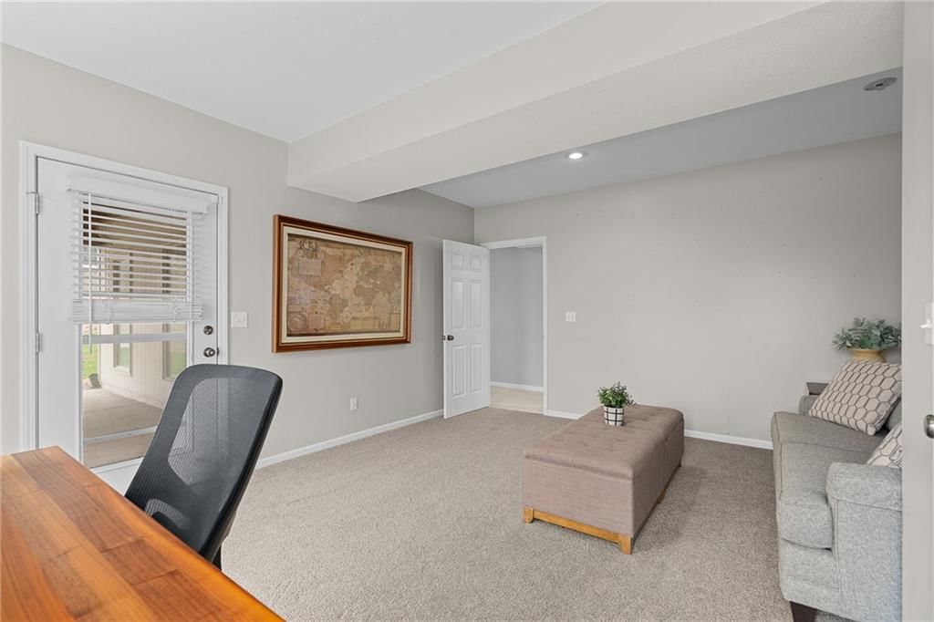 8512 N Oregon Avenue — photo 49