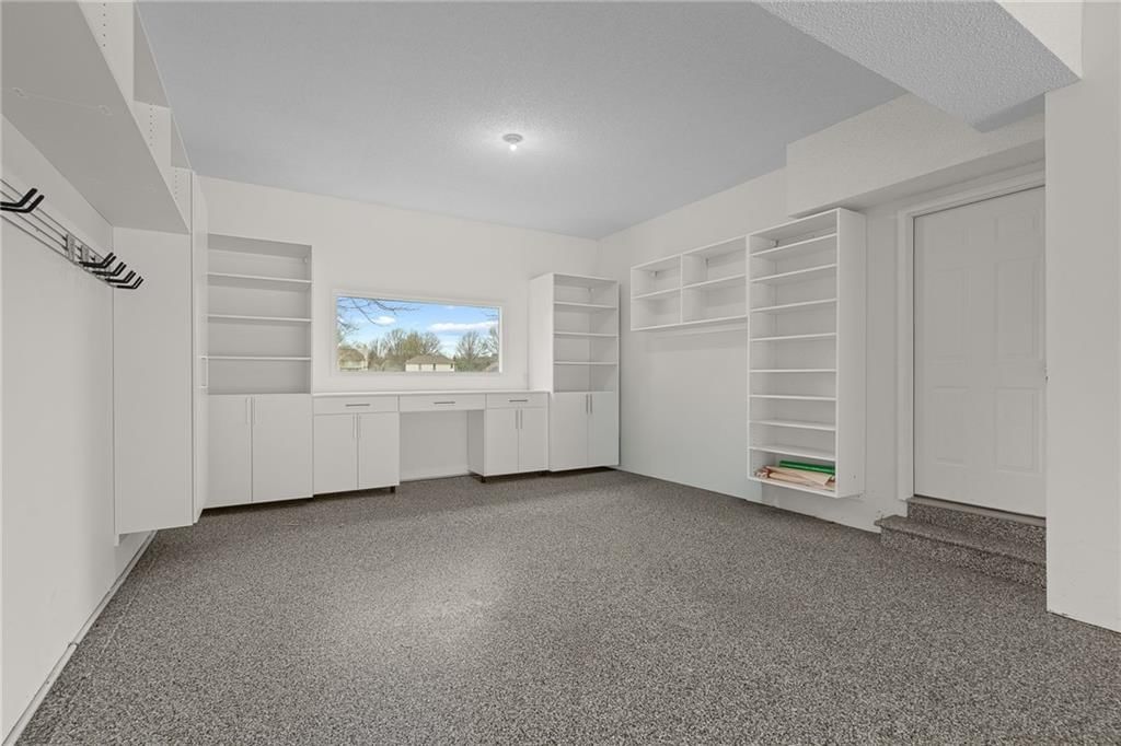 8512 N Oregon Avenue — photo 57