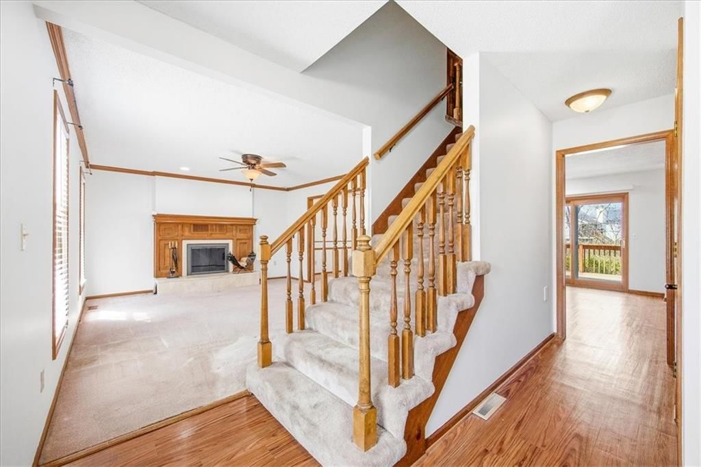 1104 SE 7th Street — photo 3