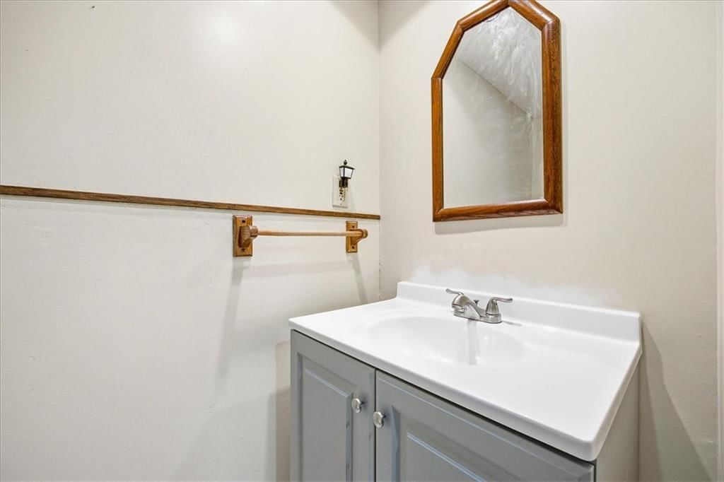 1104 SE 7th Street — photo 22
