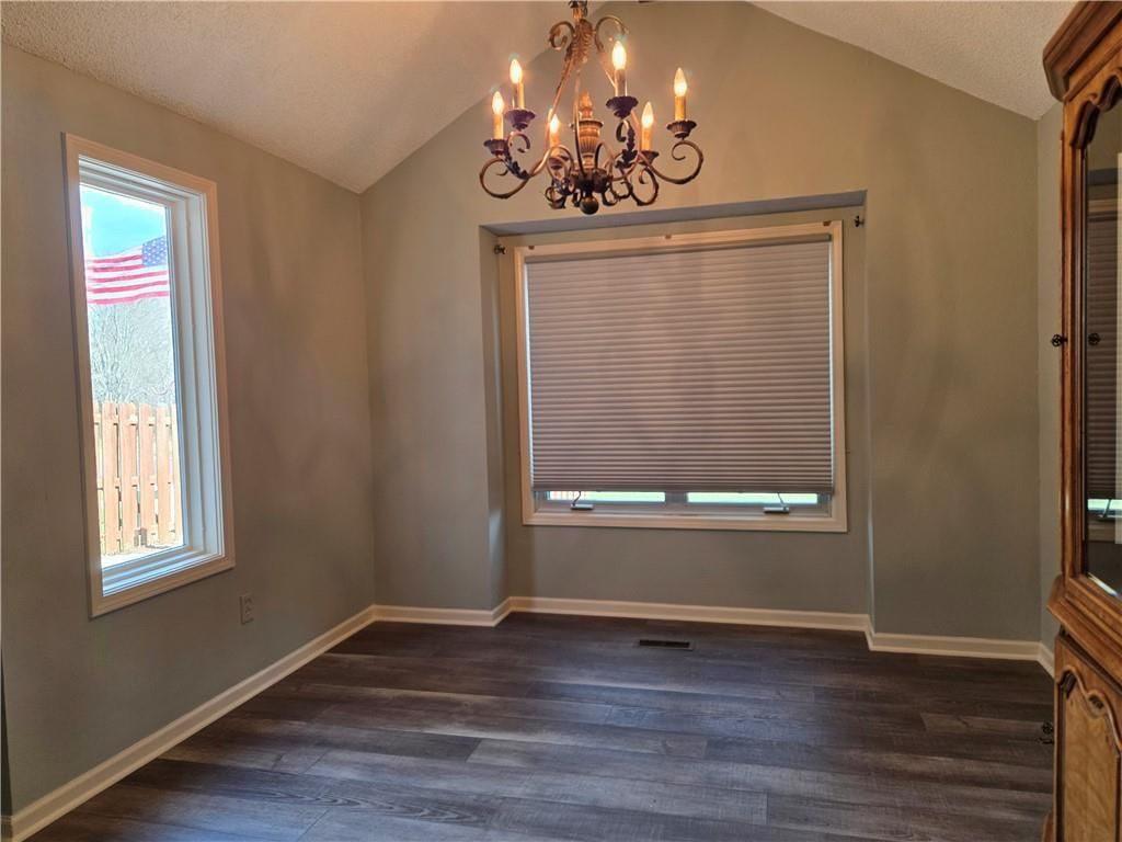10801 W 116th Terrace — photo 6