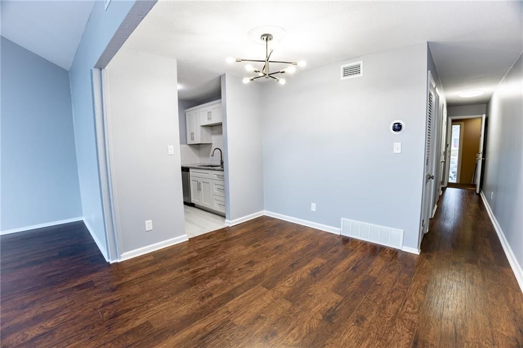 4518 Holly Street — photo 6