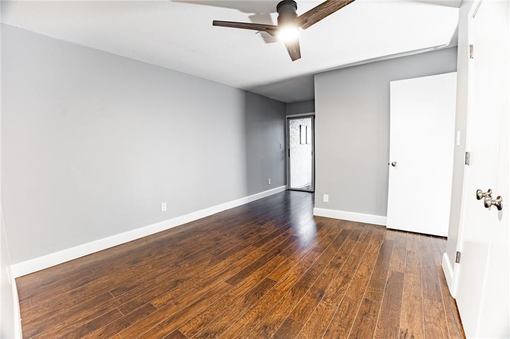 4518 Holly Street — photo 9