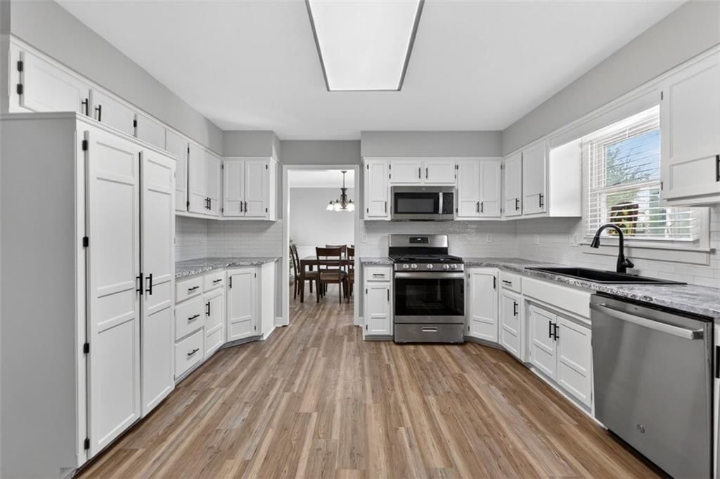 1016 NE 103RD Street — photo 9