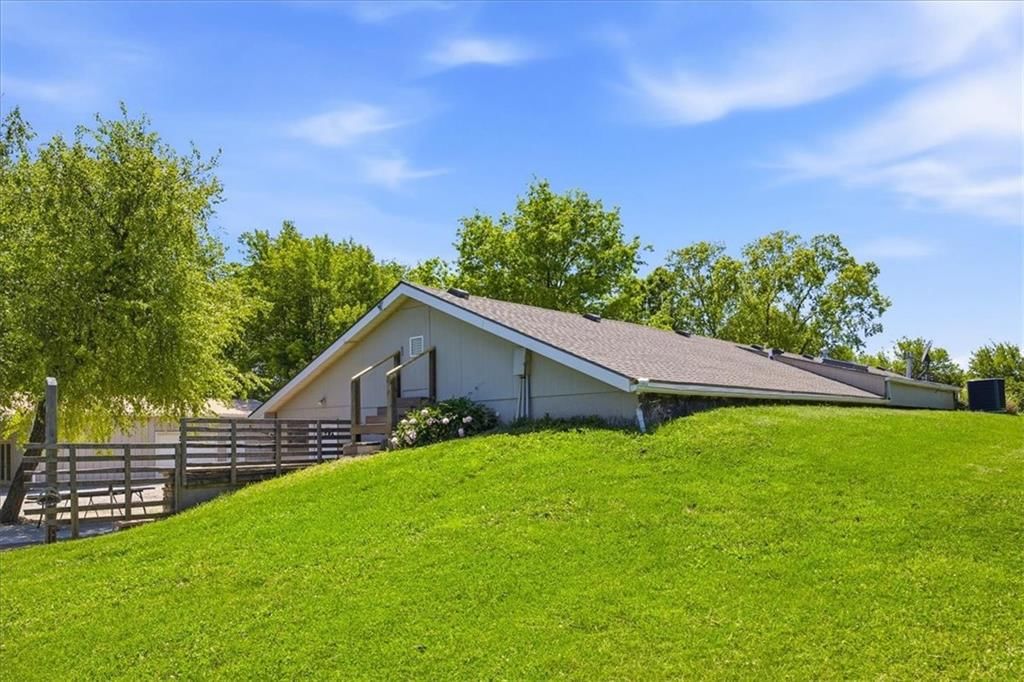 21877 Nall Road — photo 27
