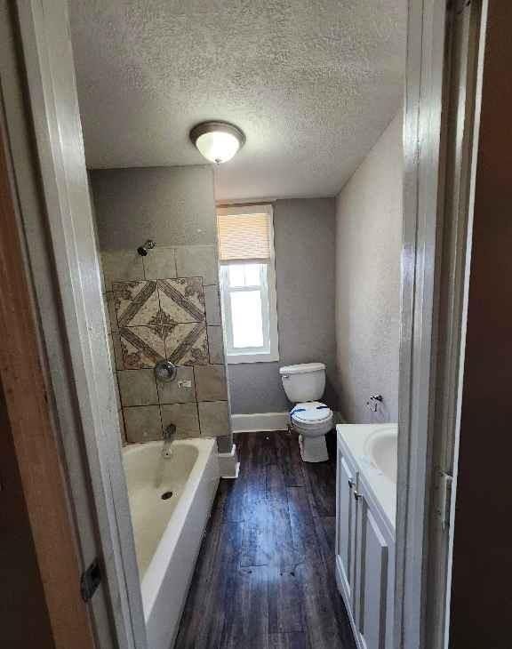 2203 Agnes Avenue — photo 3