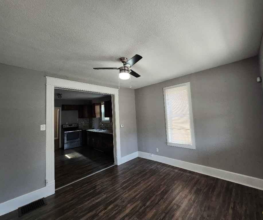 2203 Agnes Avenue — photo 4