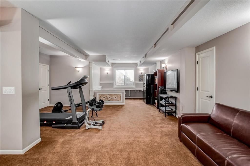 8005 Belford Street — photo 35