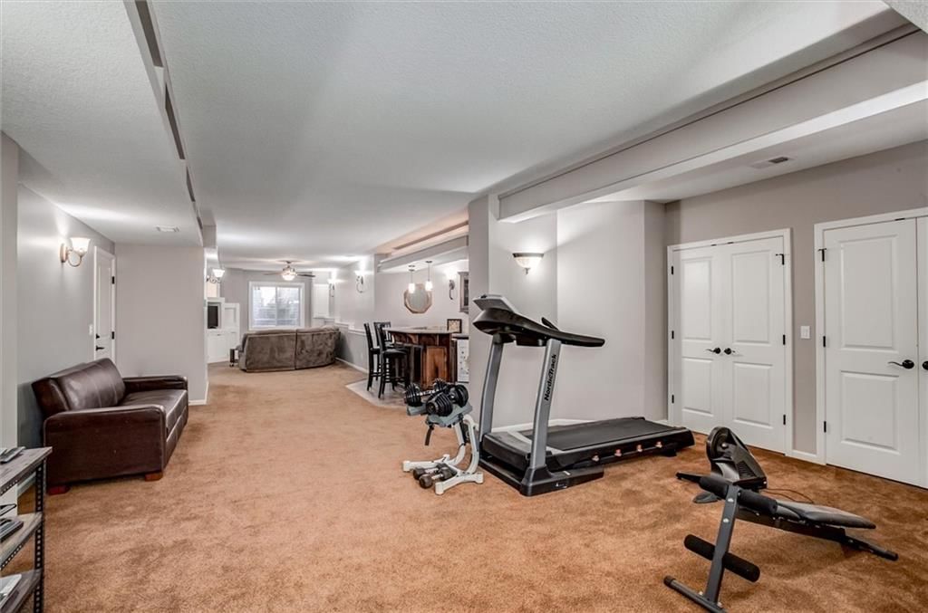 8005 Belford Street — photo 36