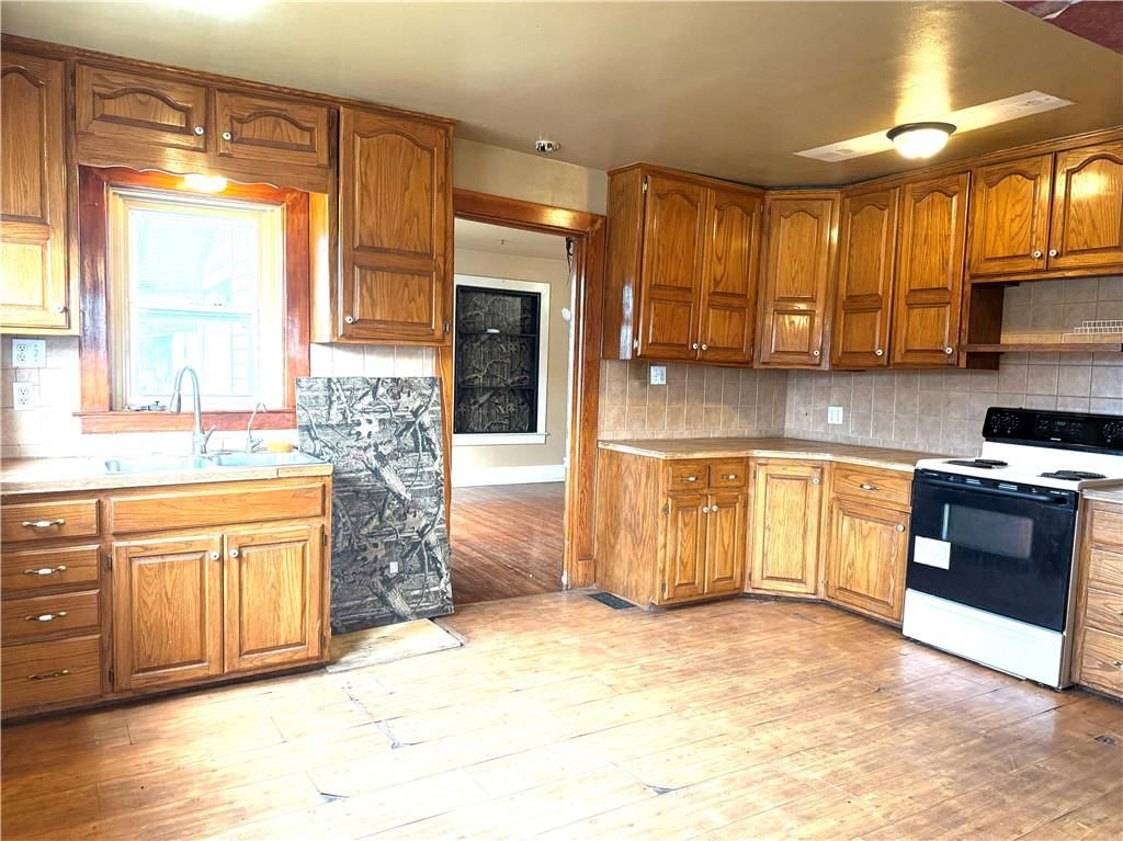 224 Walnut Street — photo 6