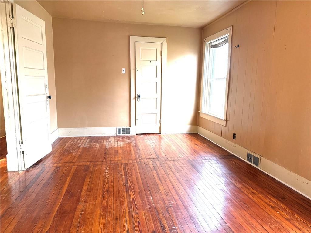 224 Walnut Street — photo 9