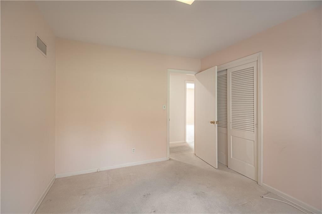 8120 Sagamore Road — photo 5