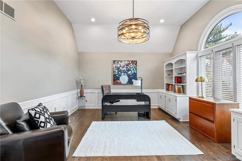 5004 W 128th Street — photo 8