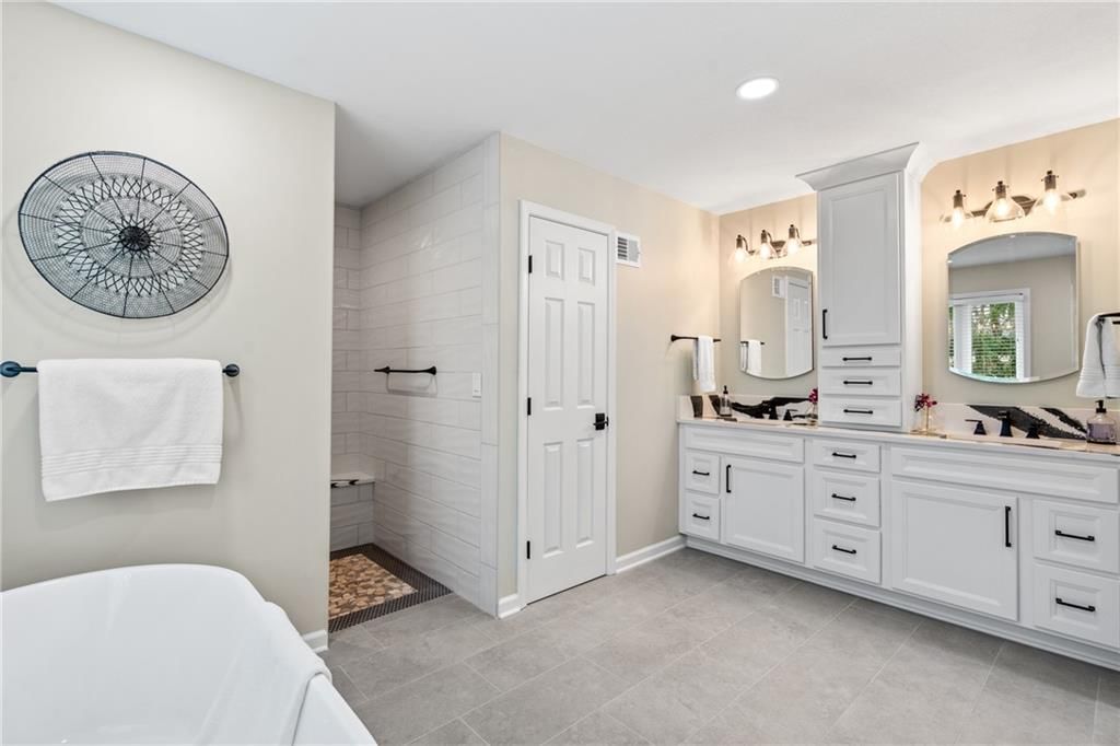 5004 W 128th Street — photo 14
