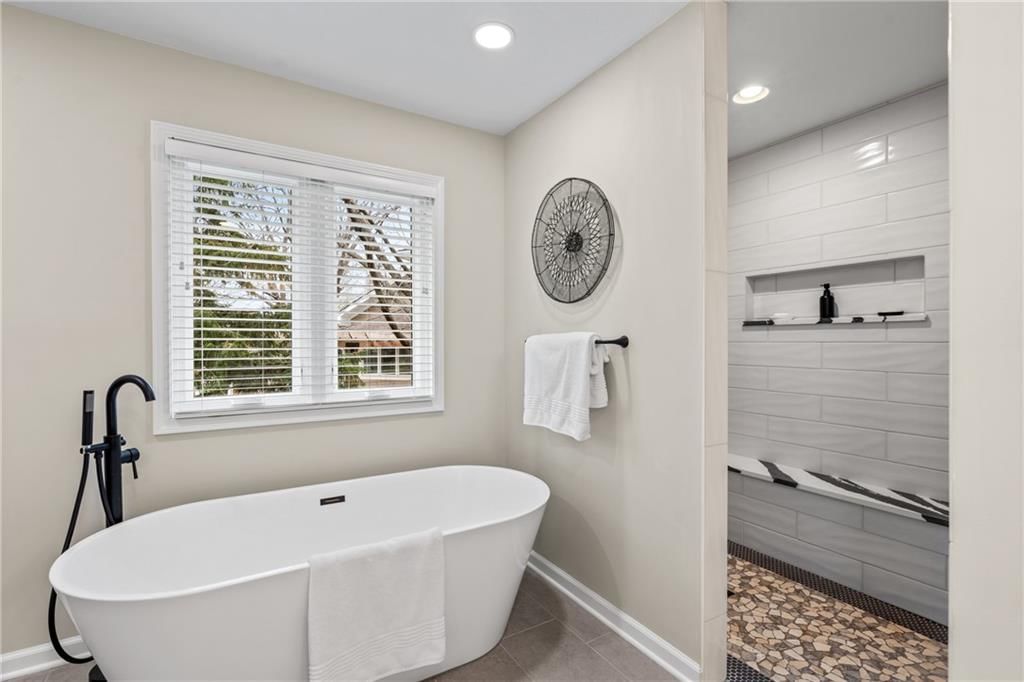 5004 W 128th Street — photo 17