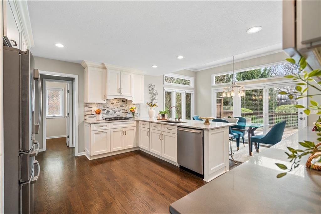 5004 W 128th Street — photo 23