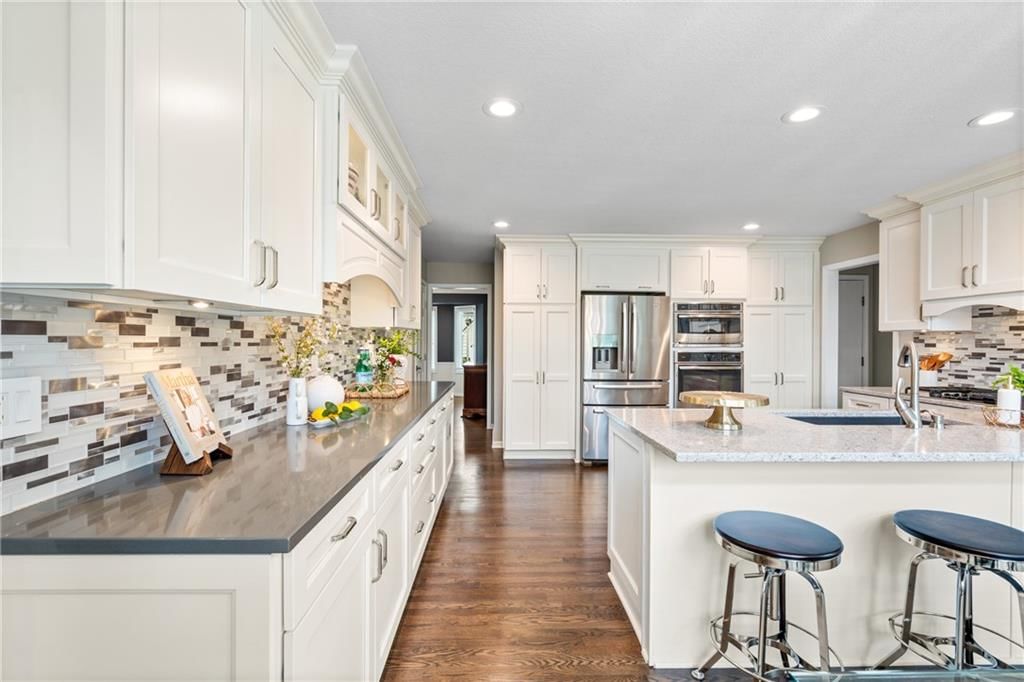 5004 W 128th Street — photo 25