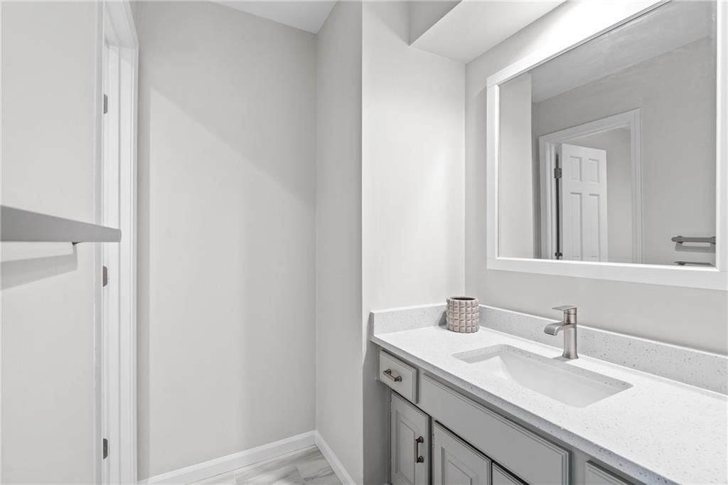 5004 W 128th Street — photo 50