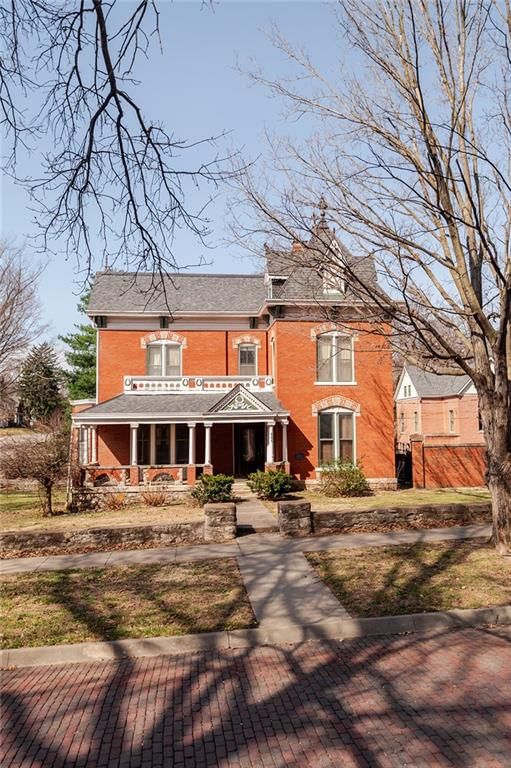 805 N 4 Street, Atchison, KS