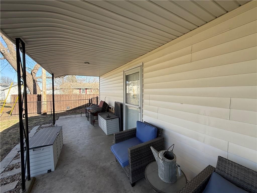 110 Osage Avenue — photo 5