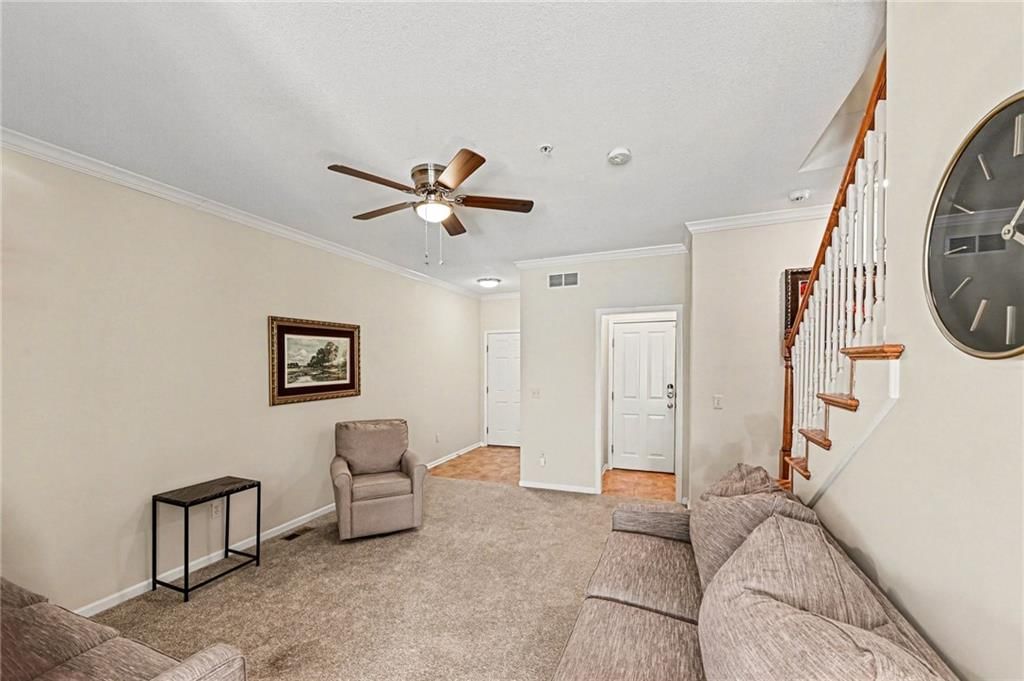 8954 Boehm Drive — photo 5