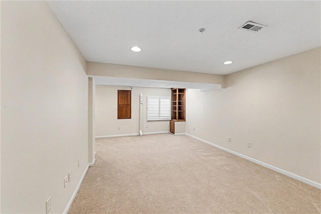 8954 Boehm Drive — photo 20