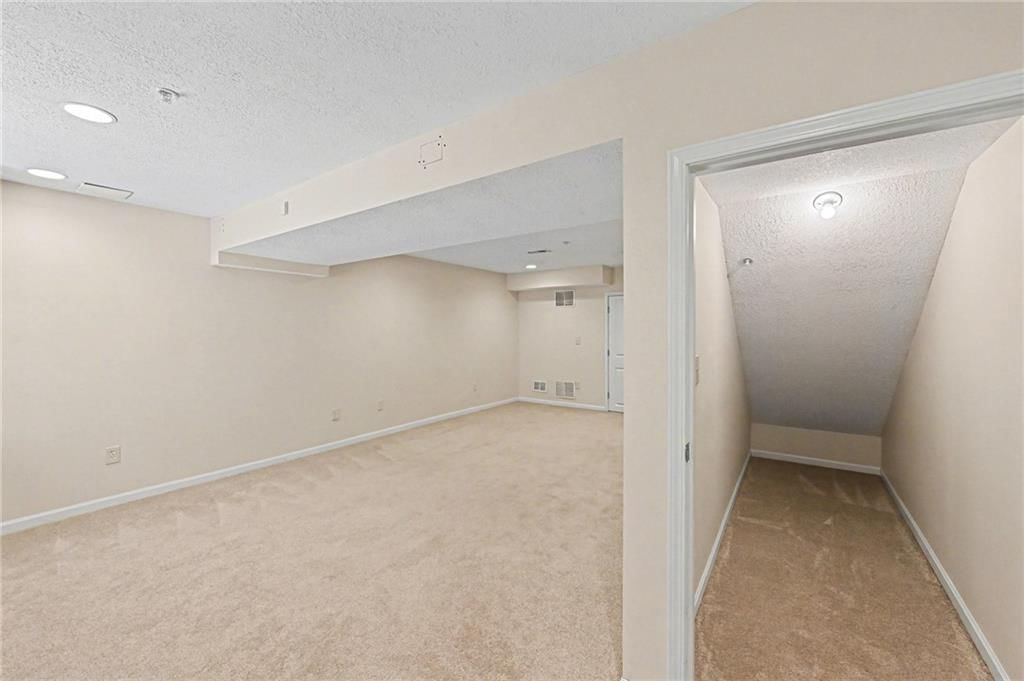 8954 Boehm Drive — photo 21