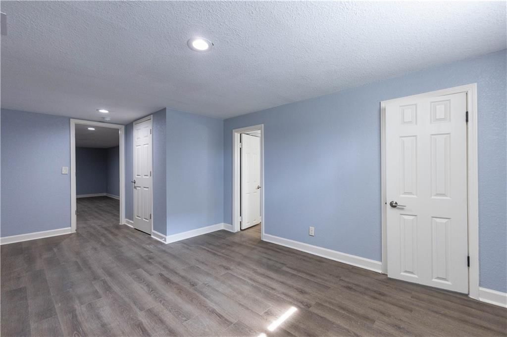 11601 Bennington Avenue — photo 15