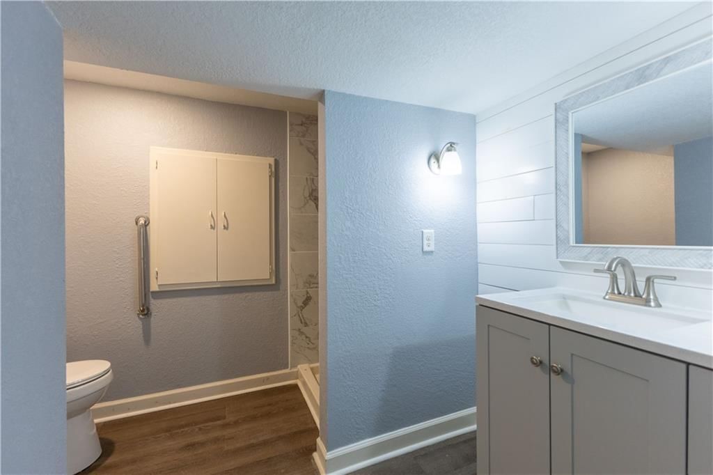 11601 Bennington Avenue — photo 16