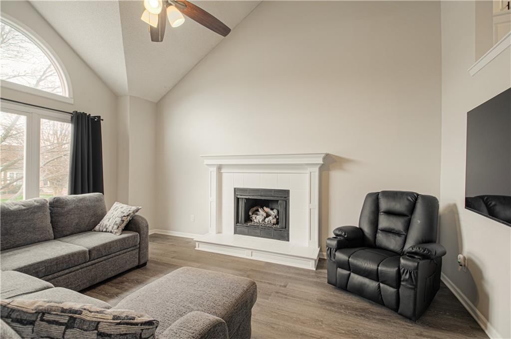 17230 W 156th Terrace — photo 3