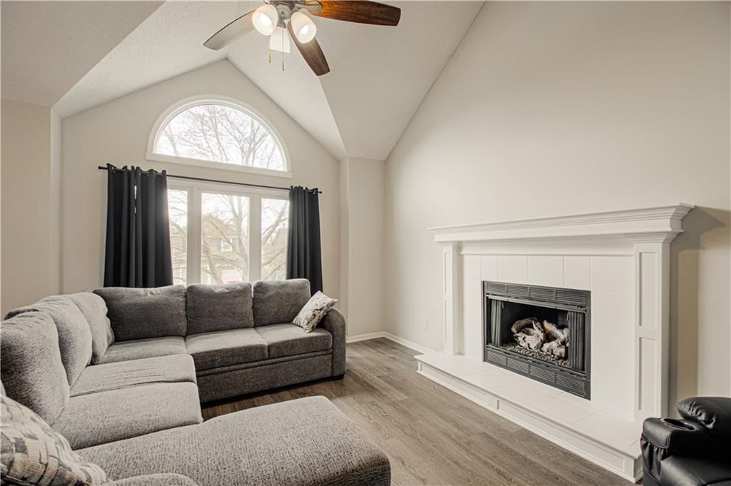 17230 W 156th Terrace — photo 4