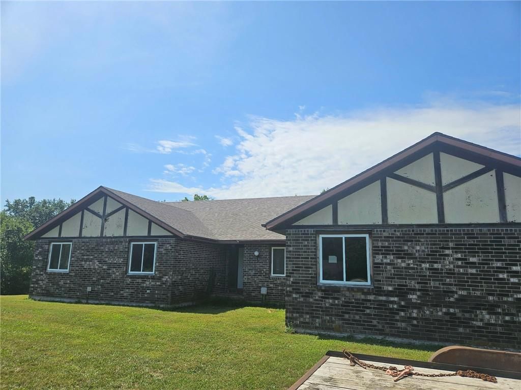 Photo 16 of 62 - 25410 High Drive, Excelsior Springs, MO 64024
