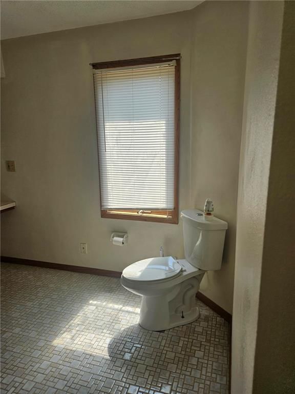 Photo 52 of 62 - 25410 High Drive, Excelsior Springs, MO 64024
