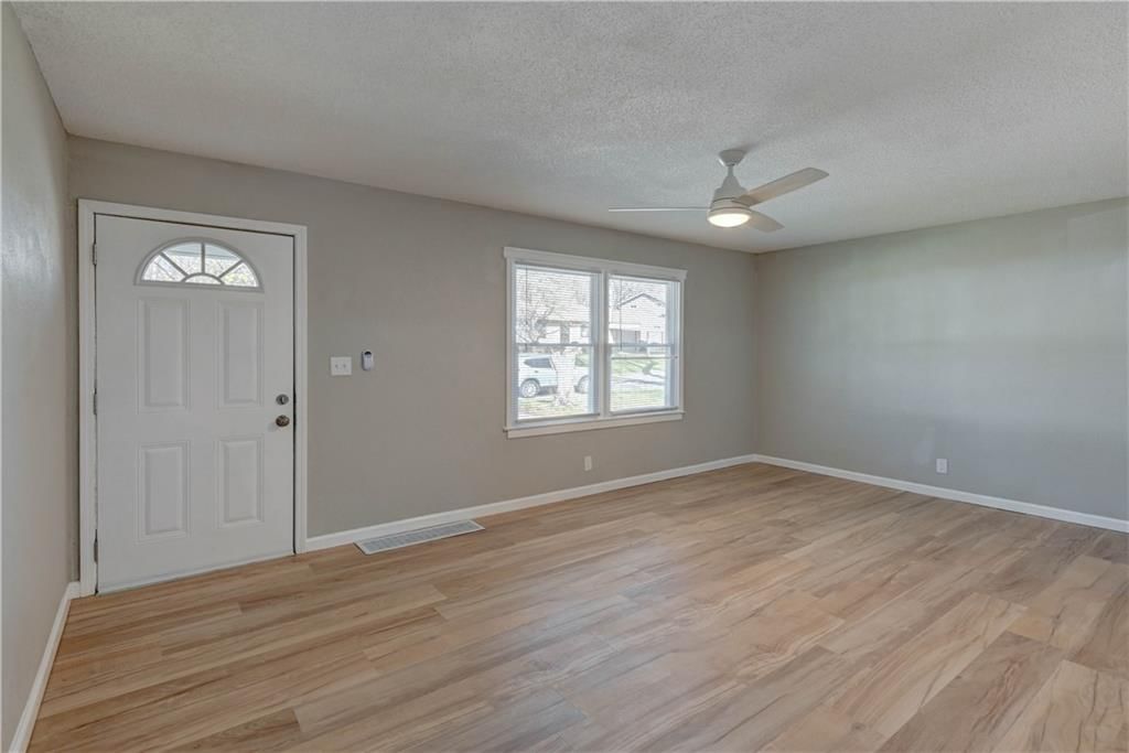 3013 Mason Avenue — photo 3