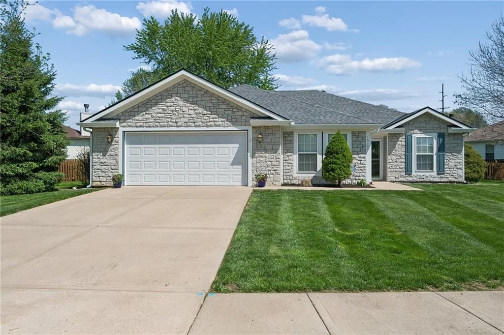 16100 NW 135th Street, Platte City, MO