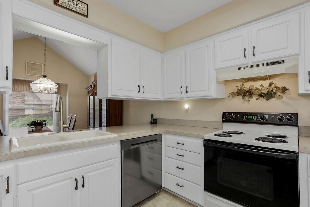 11616 Bluejacket Street — photo 11