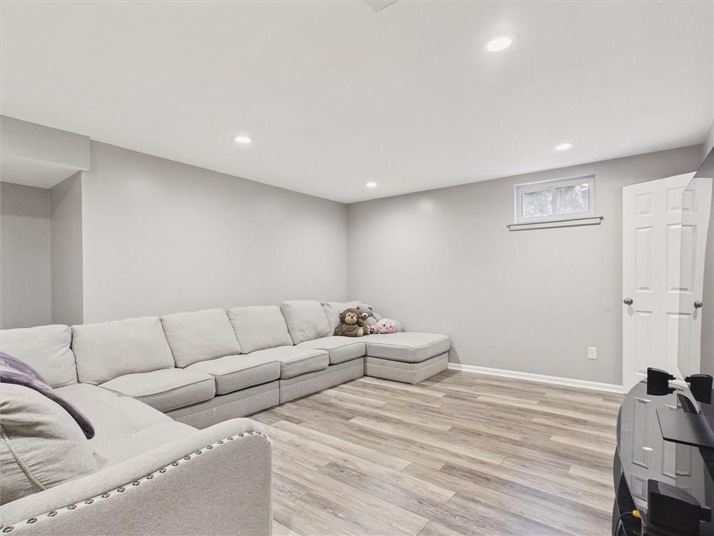 8135 Acuff Lane — photo 32