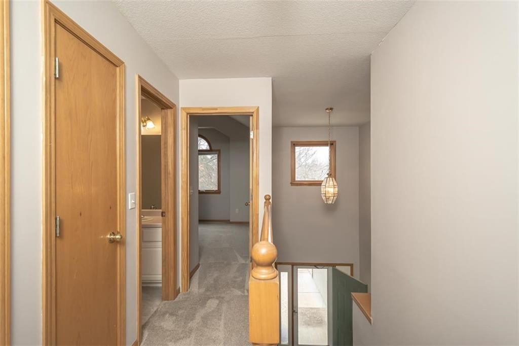 1729 Whitmore Court — photo 27
