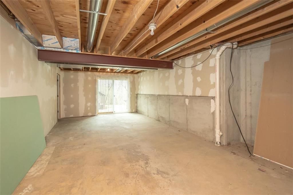 1729 Whitmore Court — photo 30