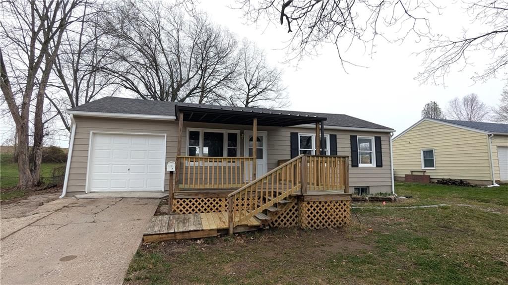 209 N Davidson Avenue — photo 2