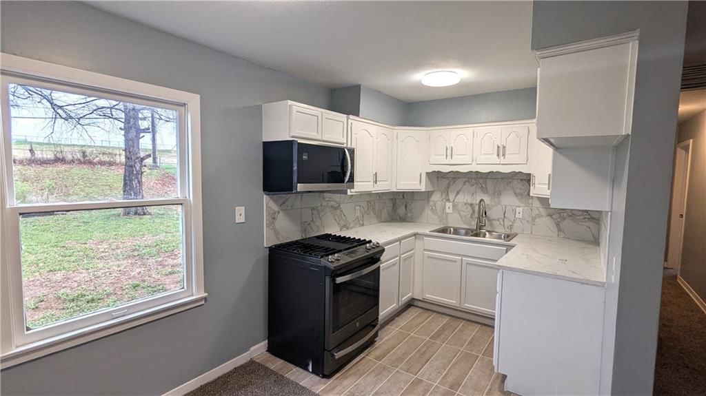 209 N Davidson Avenue — photo 18
