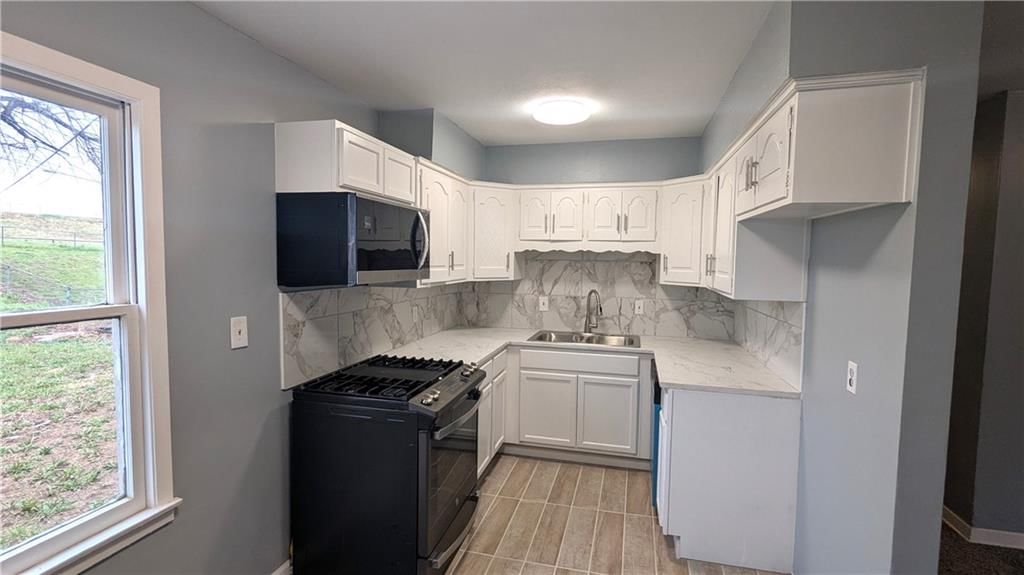 209 N Davidson Avenue — photo 20