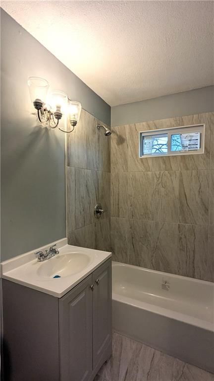 209 N Davidson Avenue — photo 32