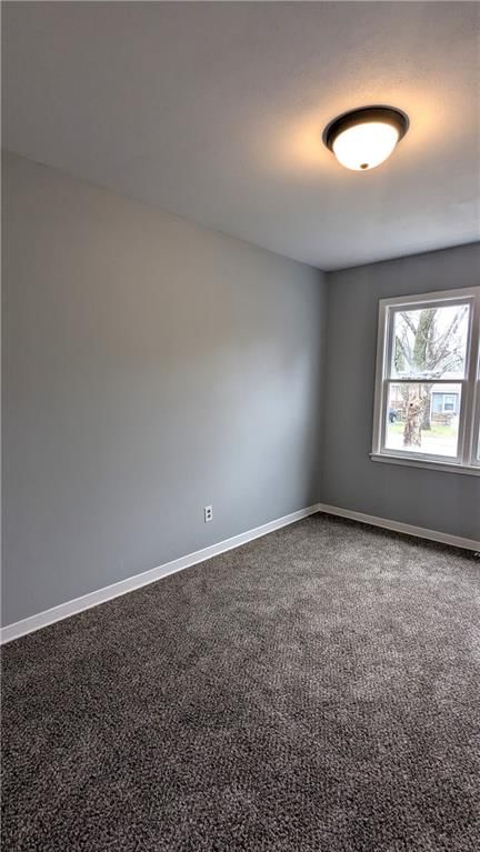 209 N Davidson Avenue — photo 34