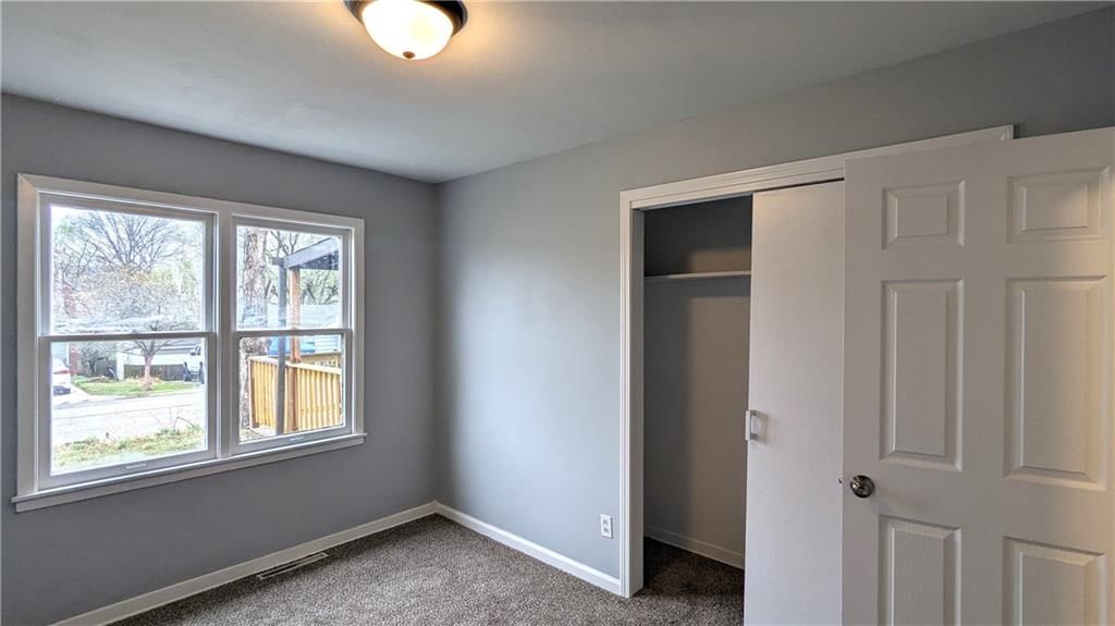 209 N Davidson Avenue — photo 36