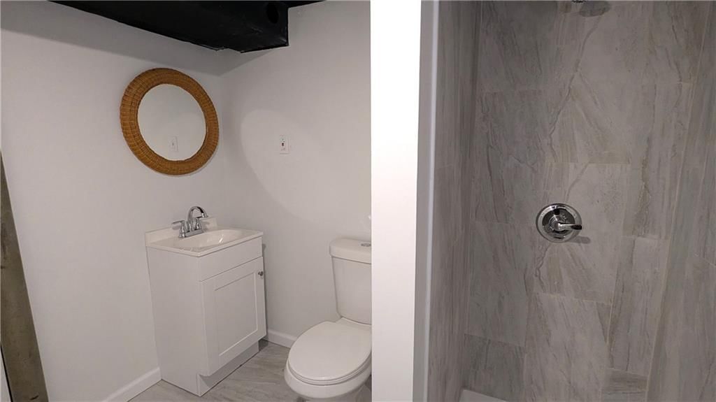 209 N Davidson Avenue — photo 55