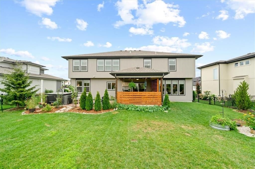 2114 NW Killarney Lane — photo 35